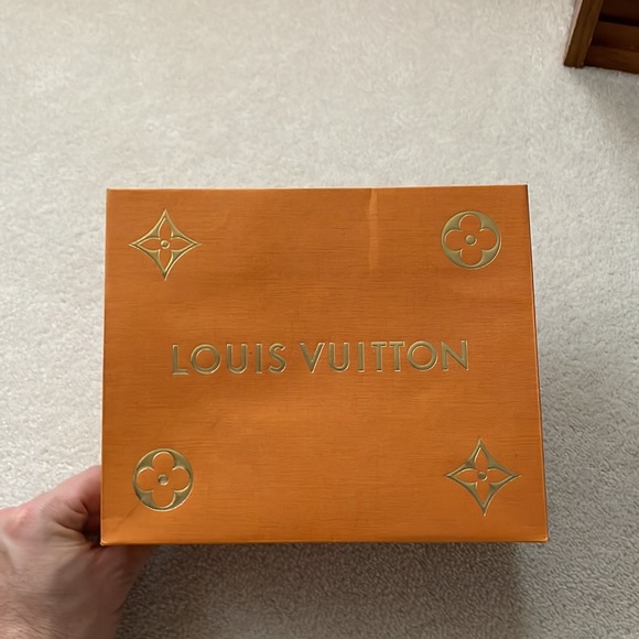 Louis Vuitton Handbags - Louis Vuitton Limited Edition small gift bag
